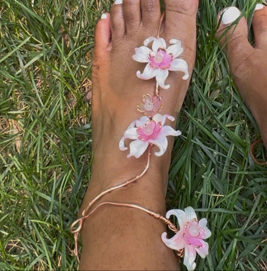 Pretty Girl Grounding Cuff | Pure Copper